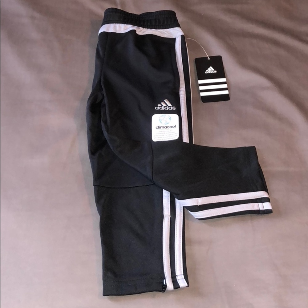 -Adidas children’s athletic pants Black/gray stripe